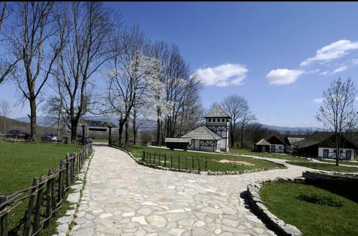 Farm Stay Cardaklije 쿨렌 바쿠프 외부 사진